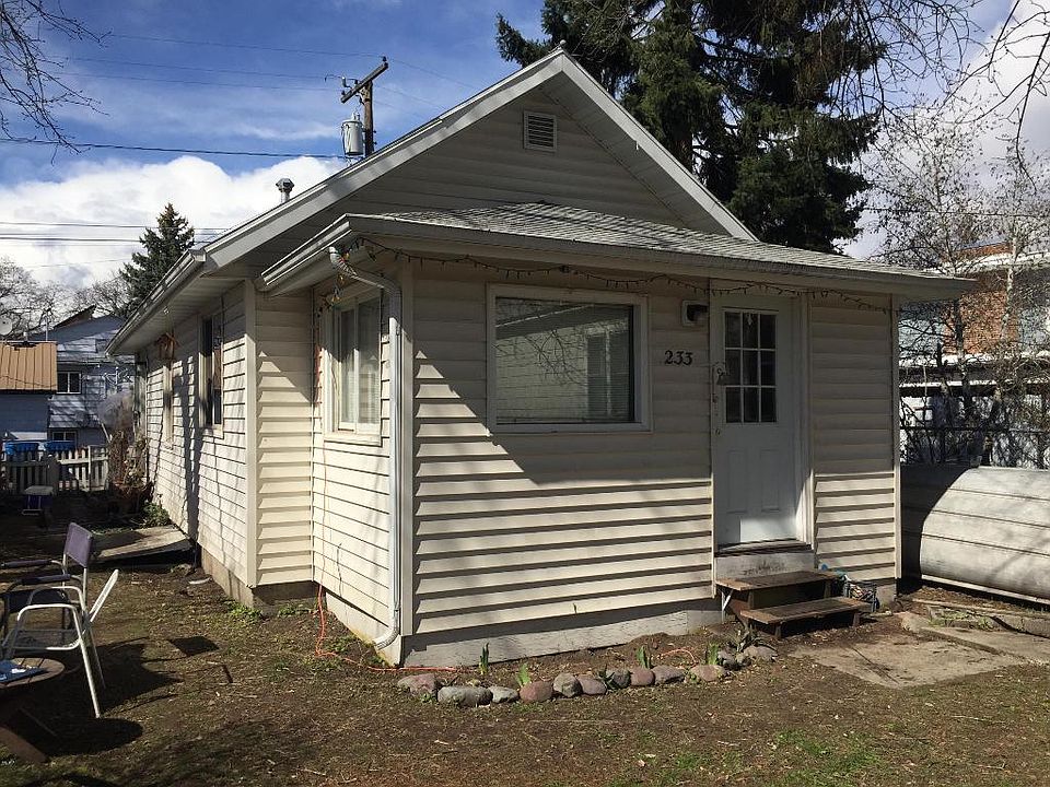1st image of 233 Woodford St