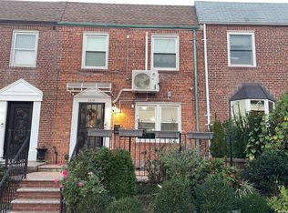 2210 169th St, Whitestone, NY 11357