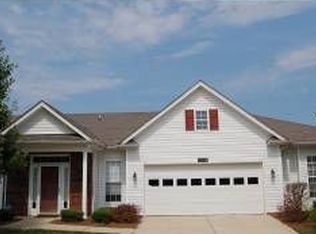 10218 Leaning Tree Dr, Charlotte, NC 28213