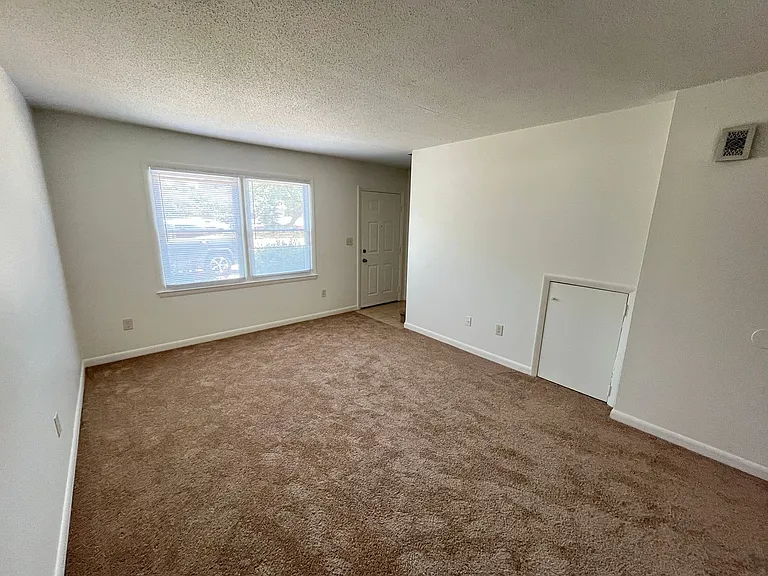 4805 Little River Rd #4 — Photo 10