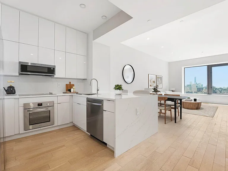 75 Wall St #35R — Photo 4