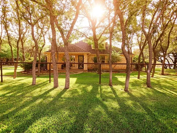 310 County Road 611, Brownwood, TX 76801