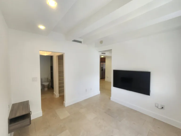 1390 Ocean Dr #402 — Photo 41