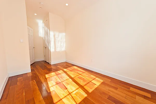 Rented by Compass | media 8