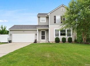 501 Avalon Ct, Springfield, MI 49037