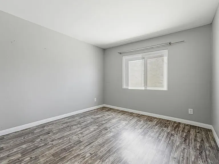 4355 Rialto St #7 — Photo 12