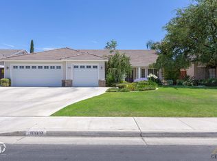 10019 Laurel Park Ave, Bakersfield, CA 93312