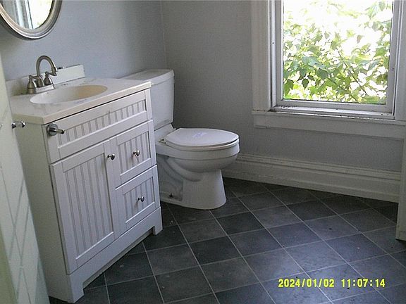 5th image of 25 Mechanic St