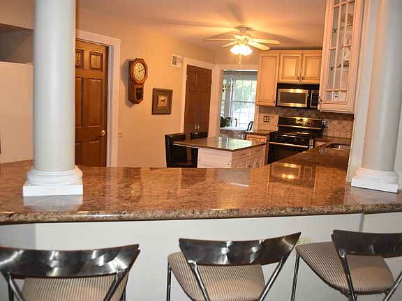 4th image of 16W575 Red Oak Ave