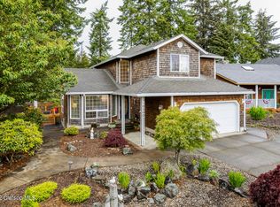 10300 Pine Ridge Dr, Manzanita, OR 97130