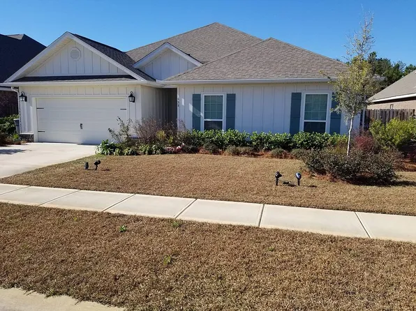 638 Cornelia St, Freeport, FL 32439