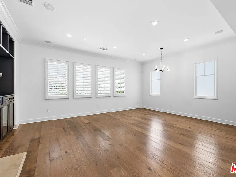 13079 Bluff Creek Dr — Photo 16