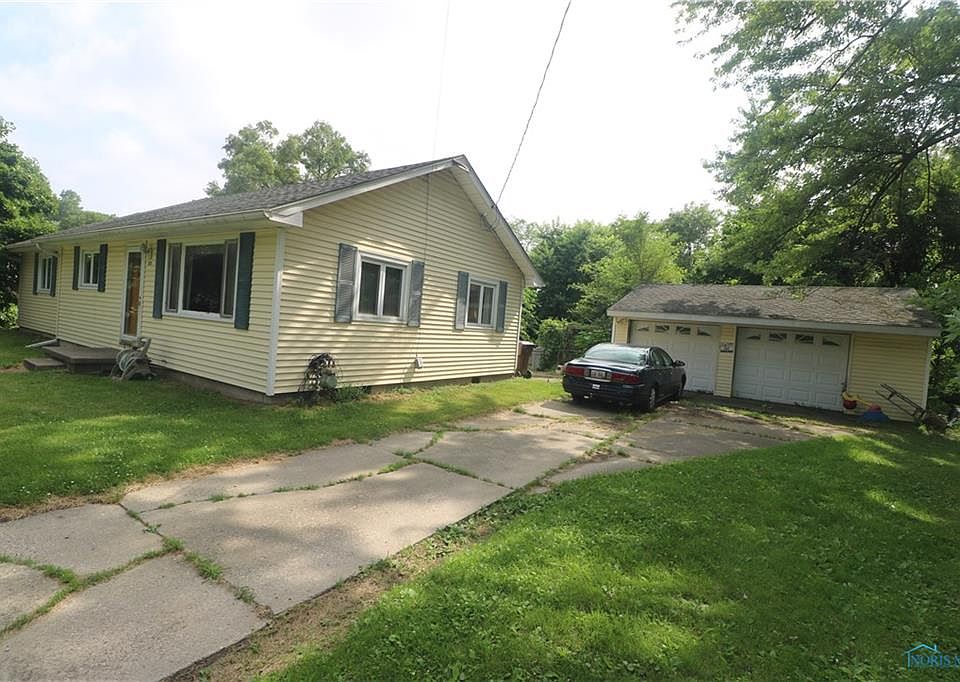 2nd image of 741 Quigley Rd