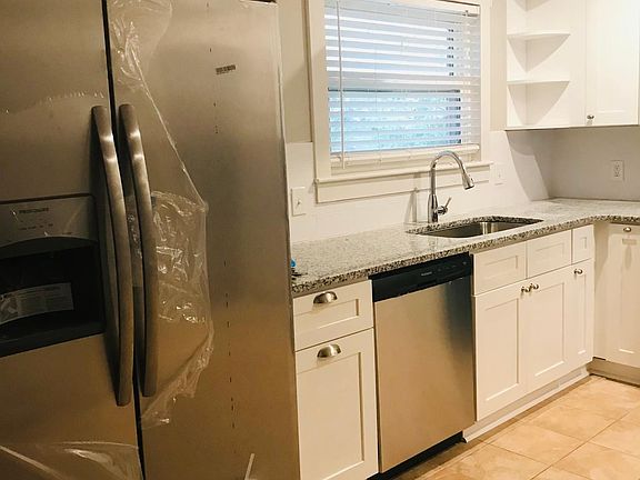 Kitchen-new appliances, countertops, sink,lighting,