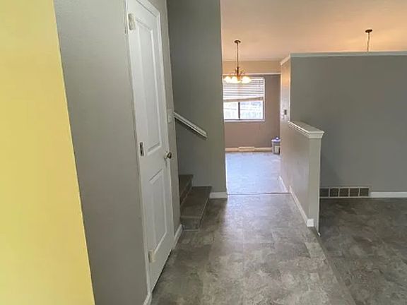 5th image of 2138 42nd Ave