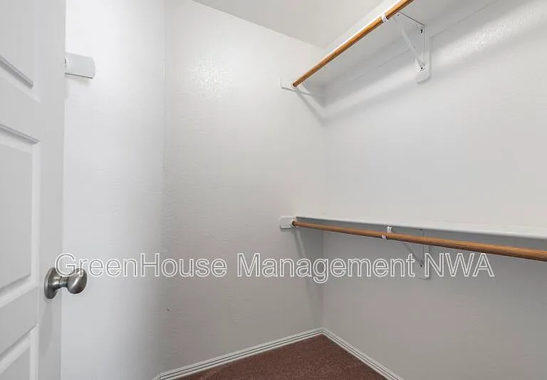 820 Baker St NW — Photo 13