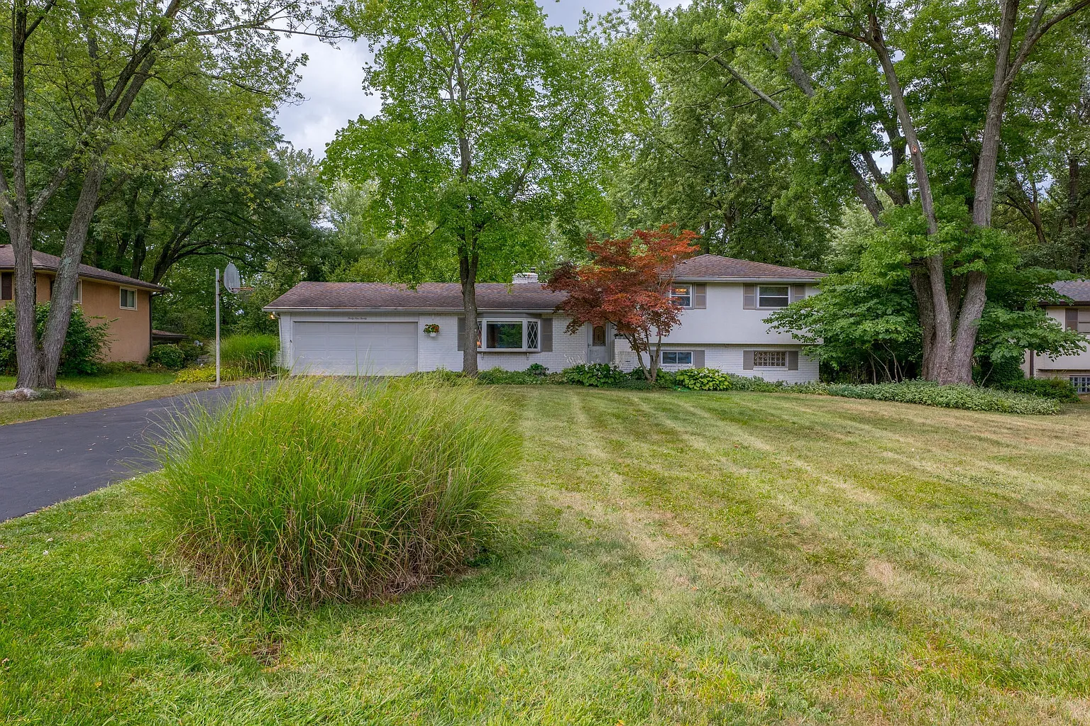 3920 Saturn Rd photo 1