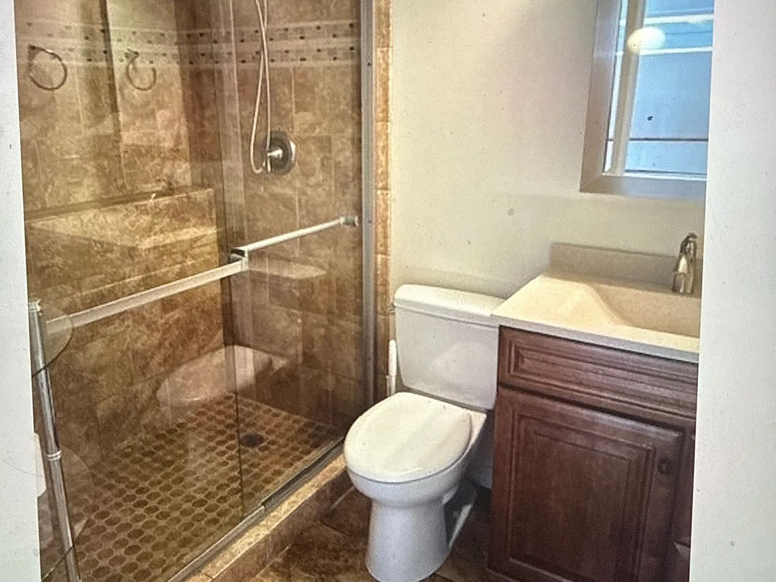 1 bed, 856 sqft, $2,900 — Photo 3