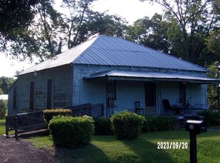 536 Leaphart St, Boston, GA 31626