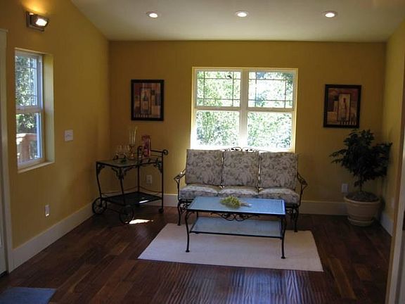 4th image of 317 Mountain Ave