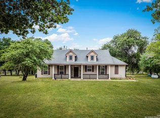 1854 Burr Oak Ln, Adkins, TX 78101