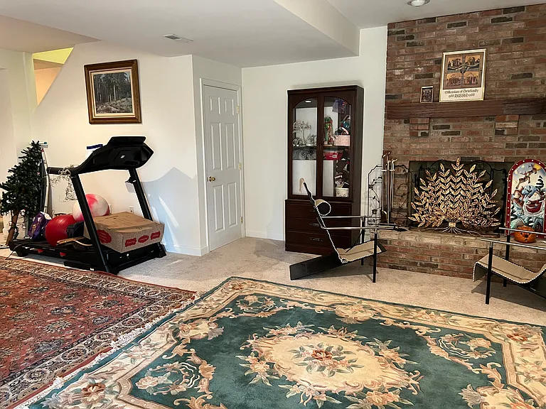 6773 Dickerson Rd — Photo 13