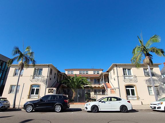 2nd image of 510 Upas St APT 10