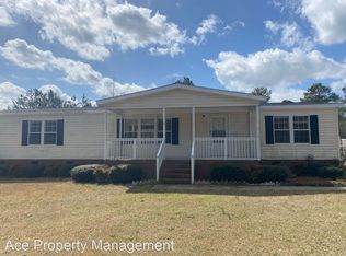 110 McIver Rd, Raeford, NC 28376