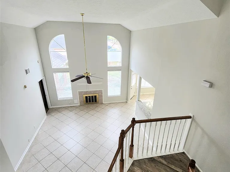 14335 Berrington Dr — Photo 21