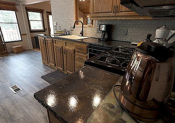 3rd image of 112 Grouse Cir
