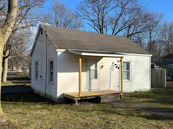 317 E Oakridge Ave, Goshen, IN 46528