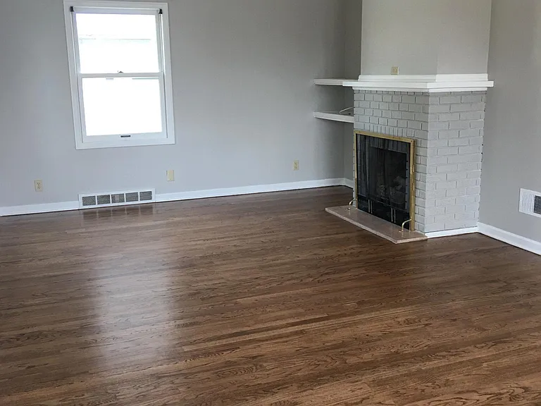 1101 S 63rd St — Photo 3
