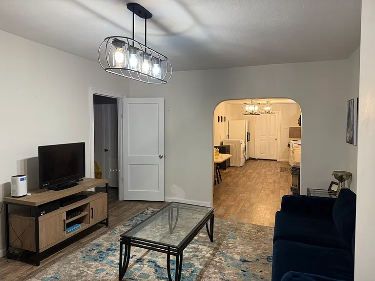 2220 S Martin St — Photo 13