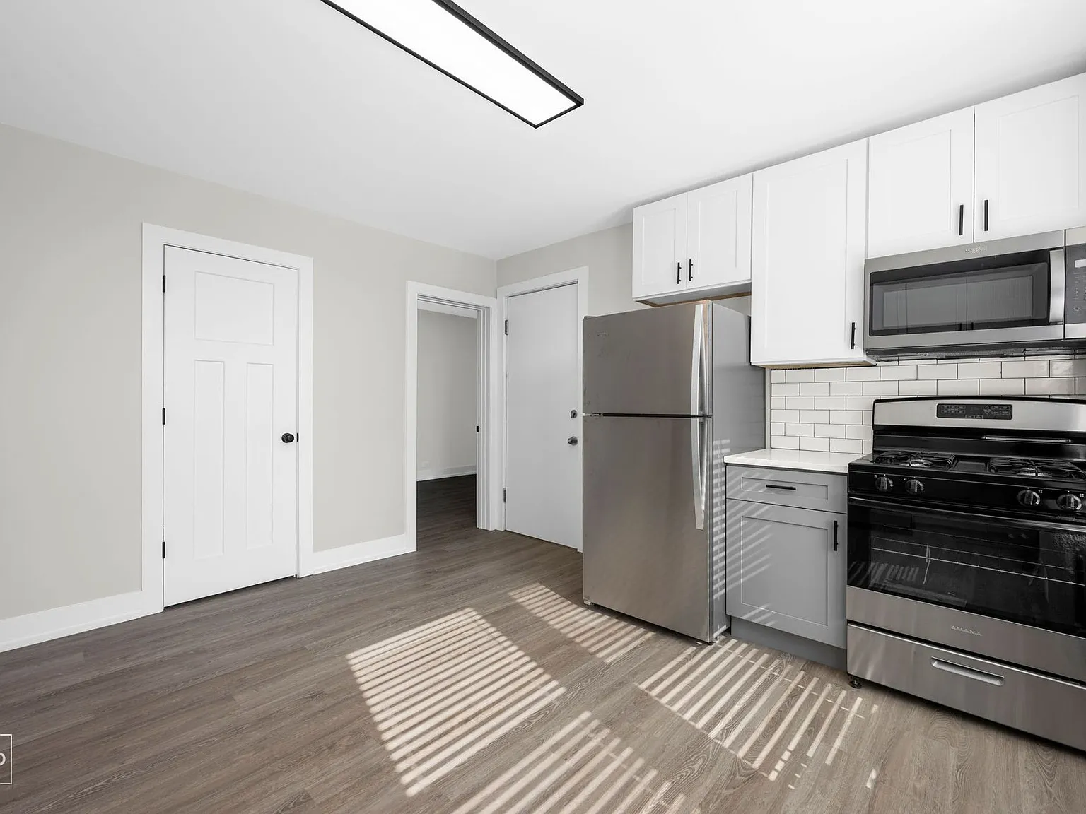 447 N Austin — Photo 2