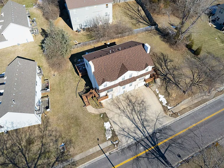 2109-2111 Primrose Dr — Photo 10