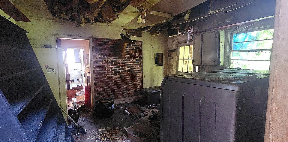 1st image of 108 N Holland St