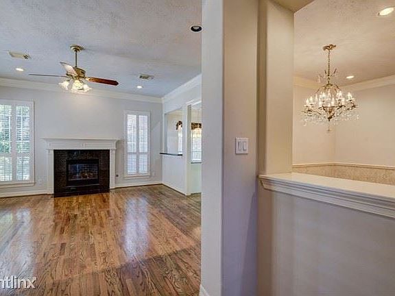2807-briarhurst-park-houston-tx-building-photo(5)
