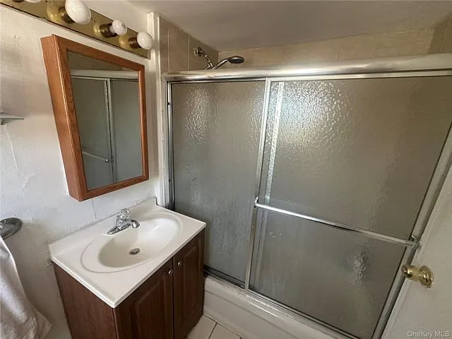 6 Florence Ave — Photo 6