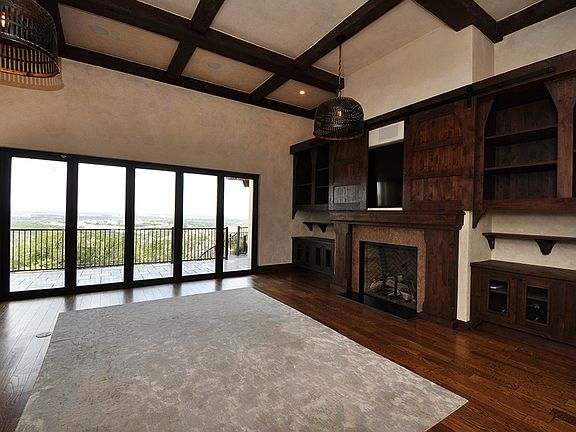 2nd image of 8227 Sierra Hermosa