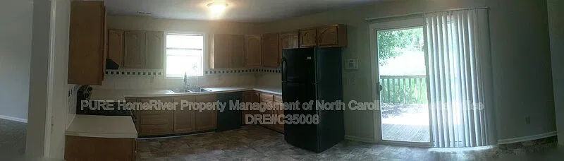 3 bed, 3.0 bath, 1767 sqft, $1,599 — Photo 3