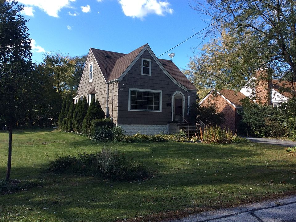 1st image of 17620 S 66th Ave