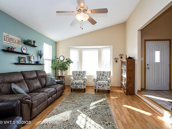 4th image of 4638 W Newberry Ave