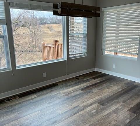 5th image of 12 Bayberry Cir