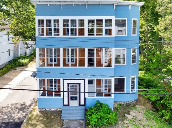 216 Clarendon St, Fitchburg, MA 01420