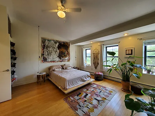 Rented by Compass | media 23