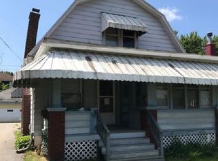 1113 Webster St, Farrell, PA 16121