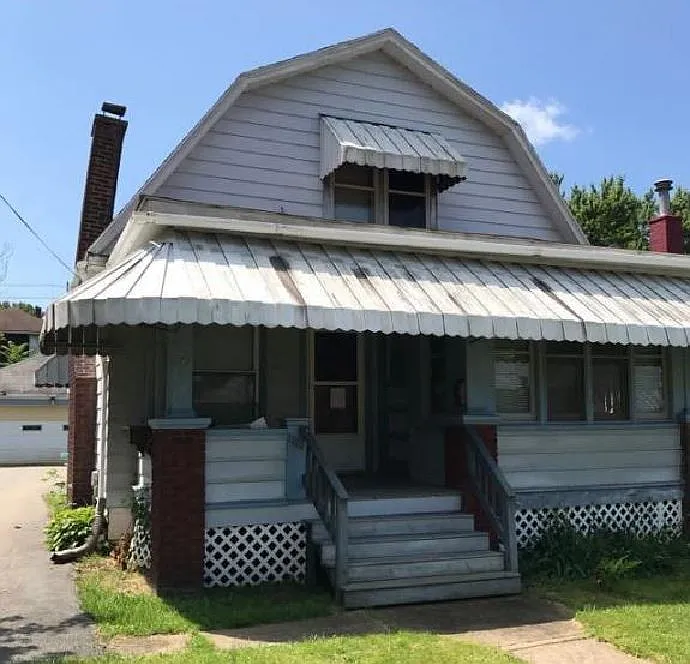 1113 Webster St photo 1