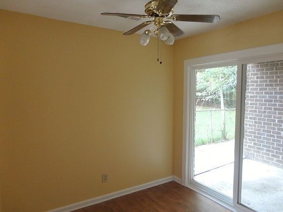 4th image of 115 Cedar Grove Dr Unit A