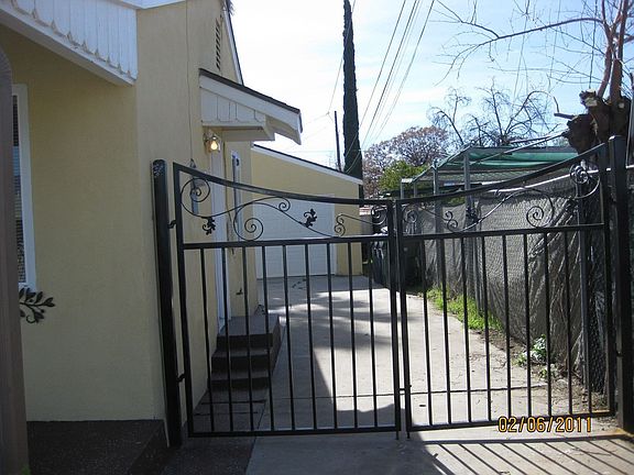 Private Drive to Garage
