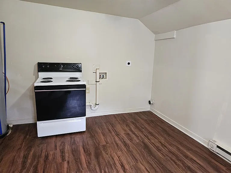 3409 Light St — Photo 6